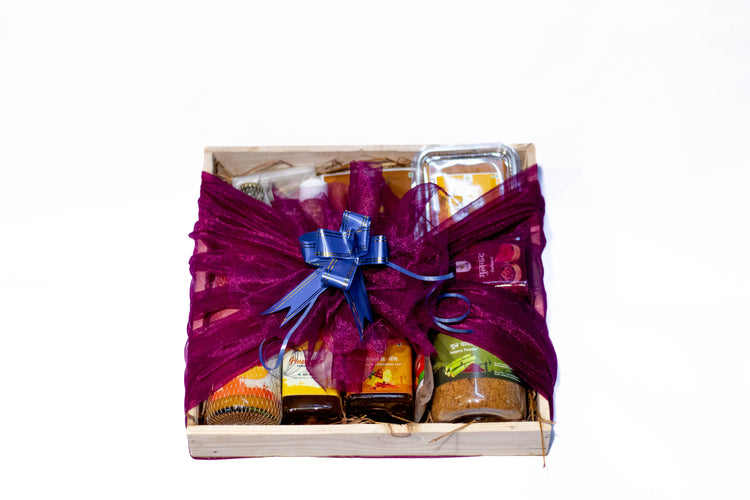 Taste Of Rural Maharashtra Small Gift Basket, Small Biltong Hampers